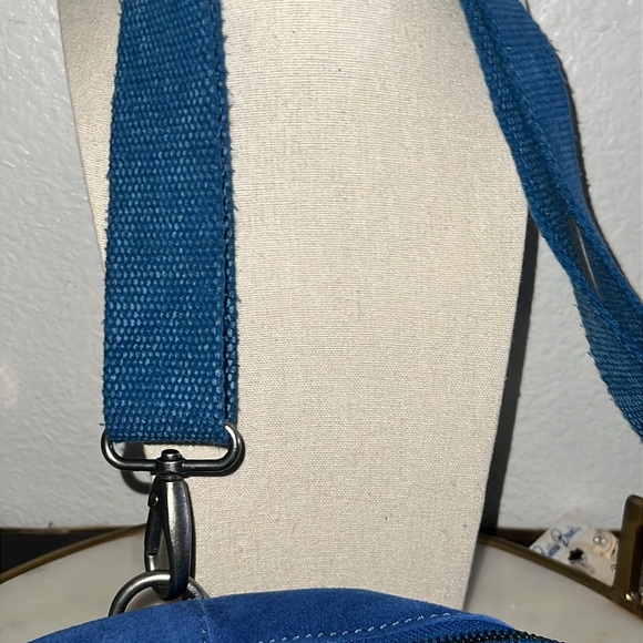Free People Hudson Suede Sling Bag Royal Blue - Picture 6 of 7